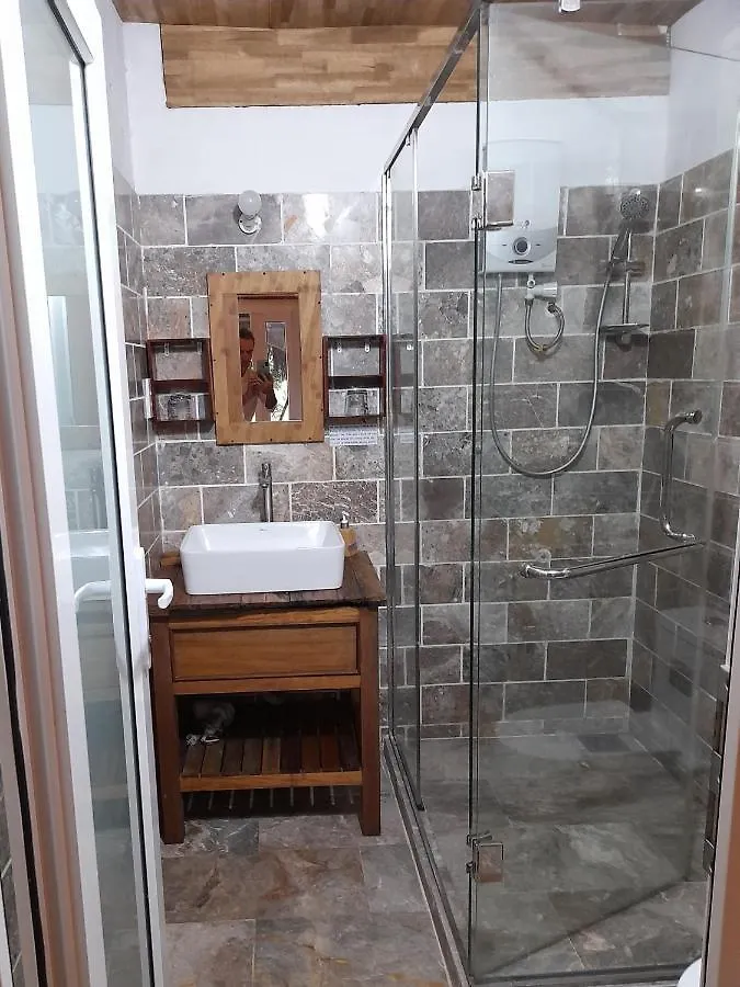 La Terrazza Bed and Breakfast Hội An 2*,
